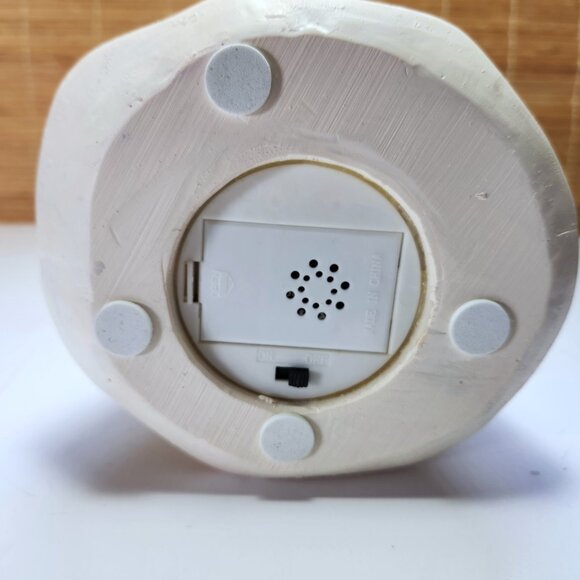 Costco LED Lighted Angel Figurine 11.5” Colour Changing Christmas Decor - Picture 15 of 17